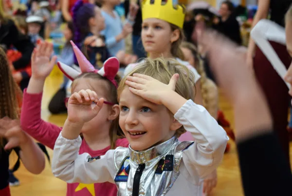 <a href=https://www.salesko.cz/hou-hou-sama-voda-aneb-namornicke-karnevaly-u-nas/ title='Hou hou samá voda aneb námořnické karnevaly u nás'>Hou hou samá voda aneb námořnické karnevaly u nás</a>