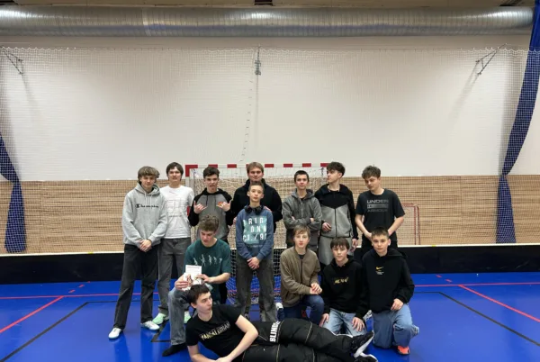 <a href=https://www.salesko.cz/florbalisti-na-tahu/ title='Florbalisti na tahu'>Florbalisti na tahu</a>